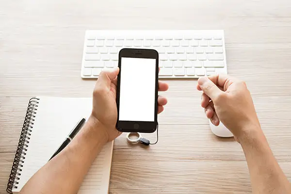 蓝色含义女生二字